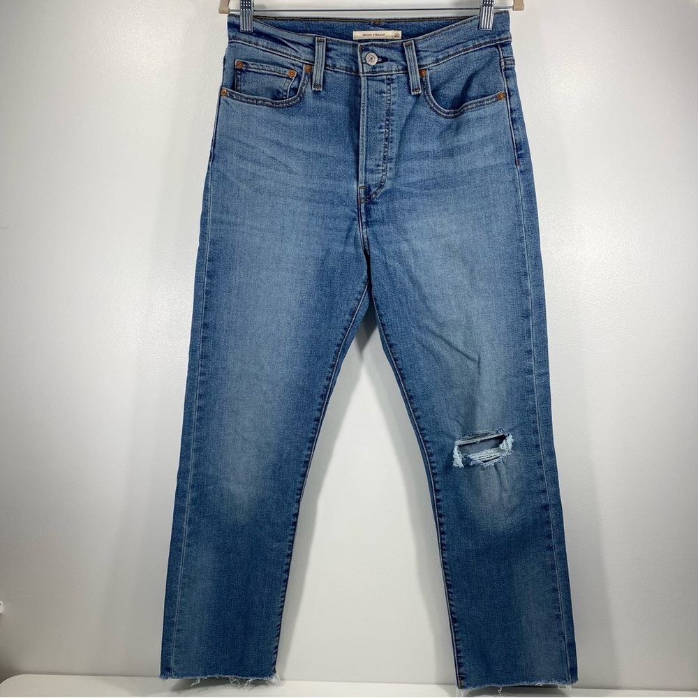 Levi’s Wedgie Straight Frayed Raw Hem Button Fly Distressed Blue Denim Jeans 30
